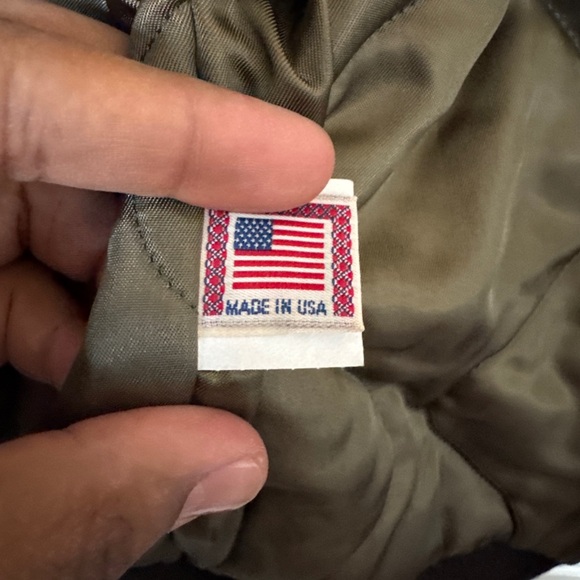 Todd Snyder Burgundy Bomber Jacket with Beige Collar - Picture 4 of 6